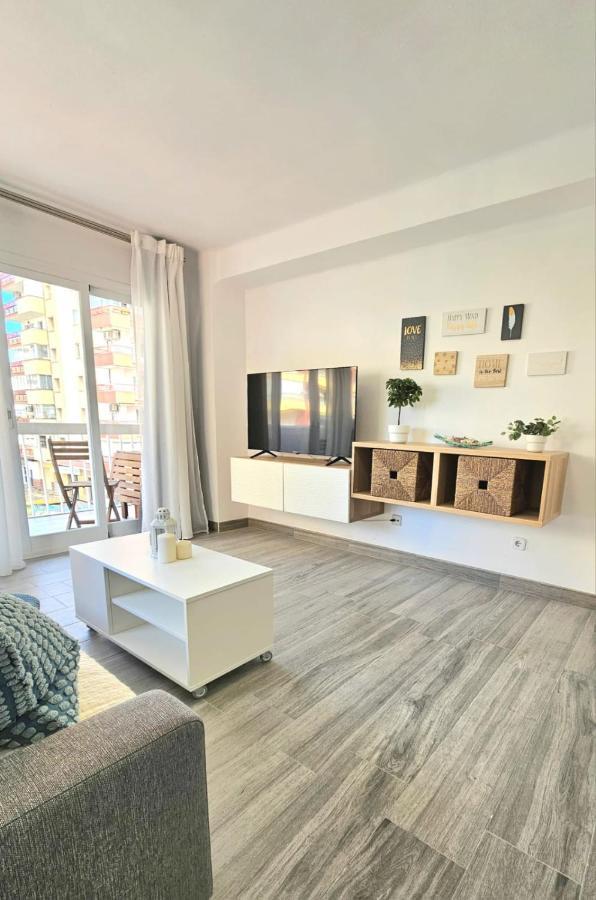 Ferienwohnung Mavi Torre Del Mar Exterior foto