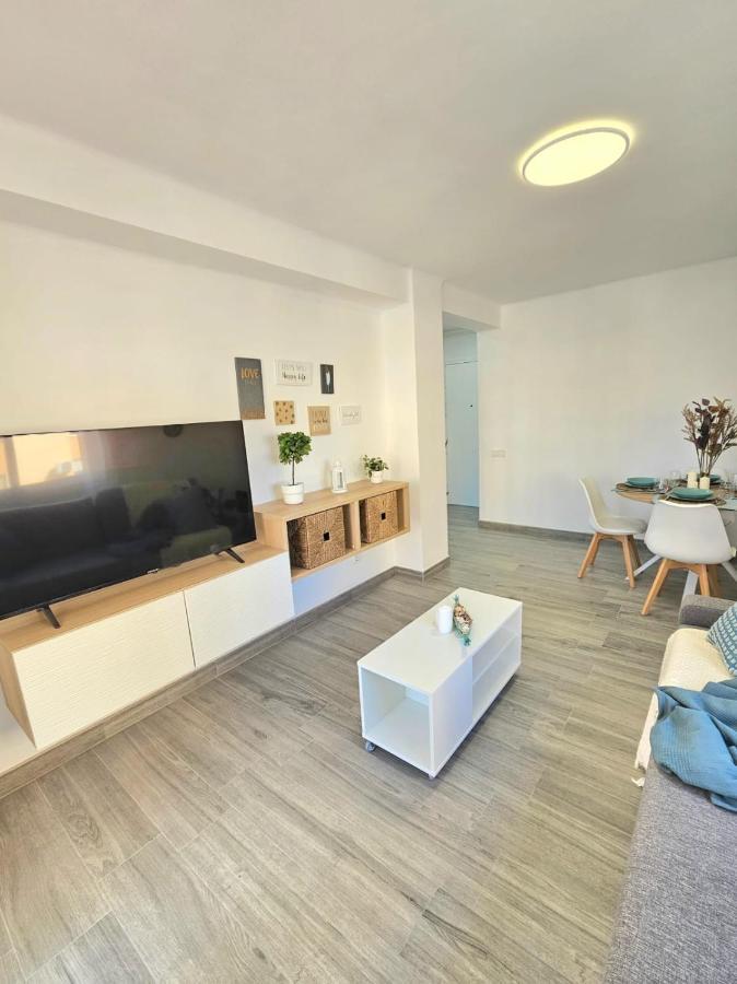 Ferienwohnung Mavi Torre Del Mar Exterior foto